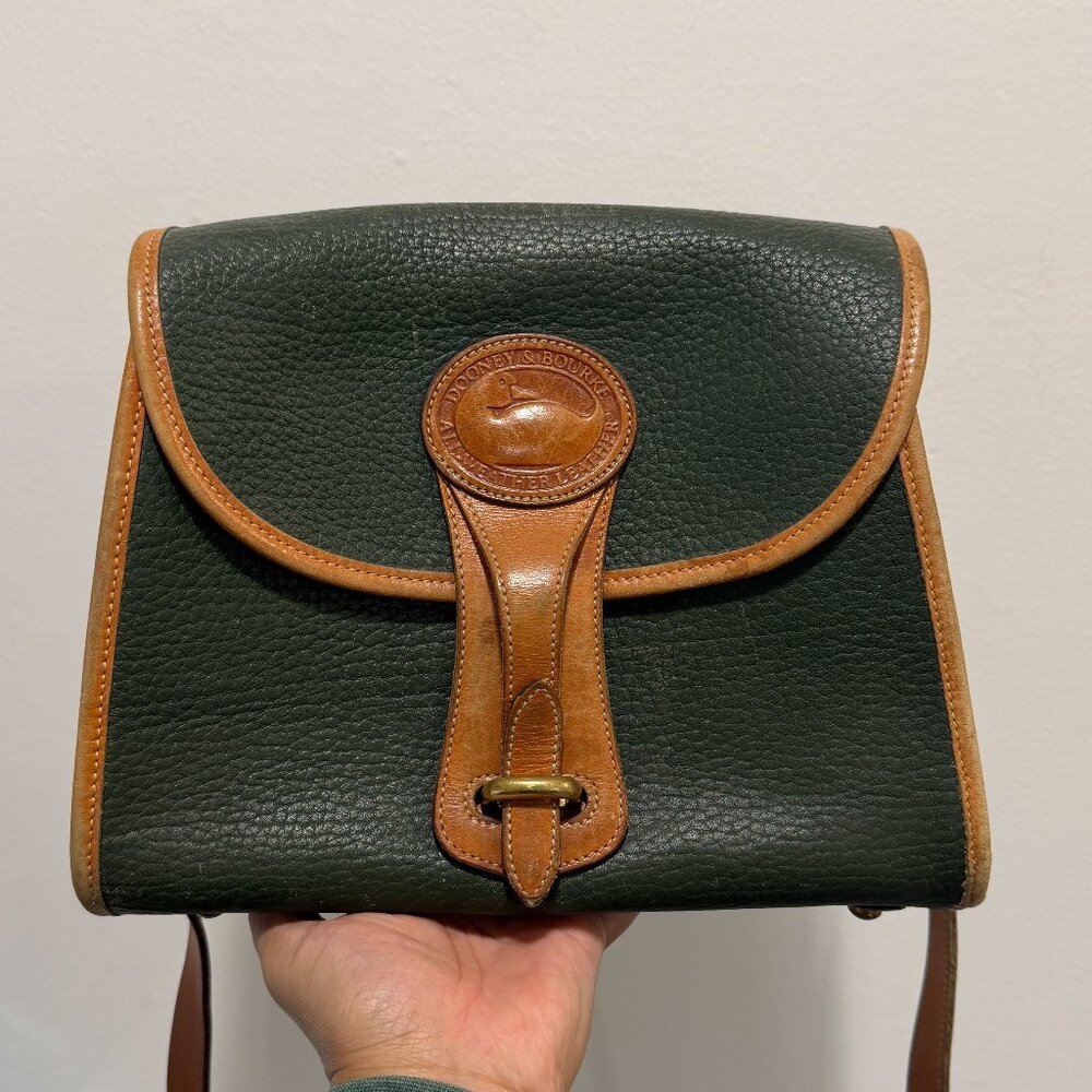 Vintage green Dooney & Bourke leather equestrian crossbody – Medium Essex style